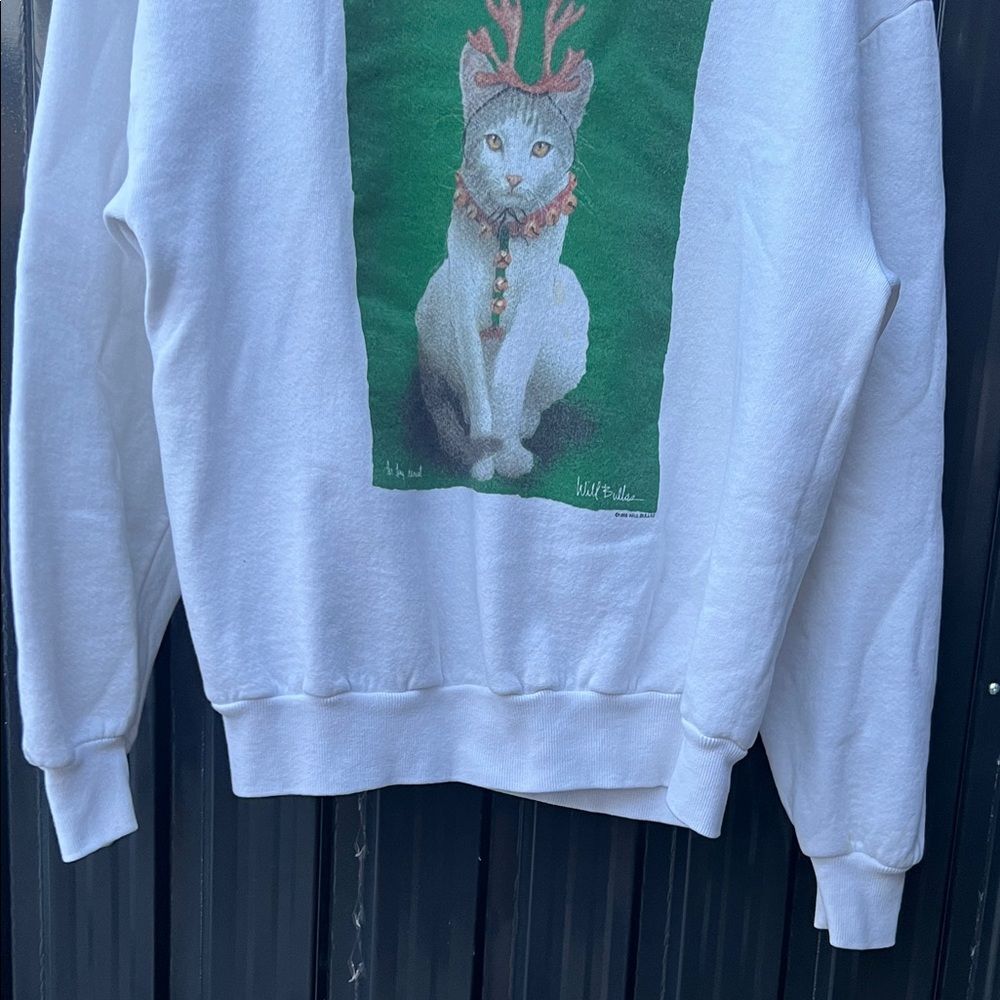 Vintage 90s Will Bullas White Christmas Cat Antlers Graphic Sweatshirt Pullover - Picture 9 of 13